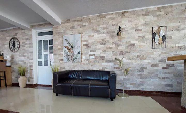 "House Muenster" Bed&Breakfast - Ulcinj Donji Stoj Exteriör bild