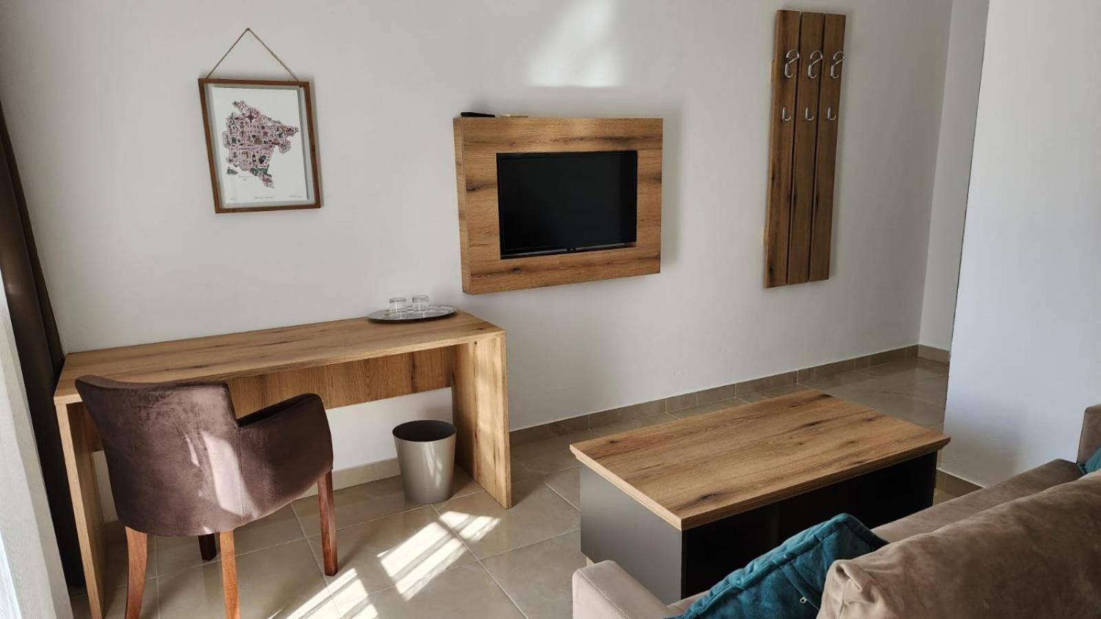 "House Muenster" Bed&Breakfast - Ulcinj Donji Stoj Rum bild