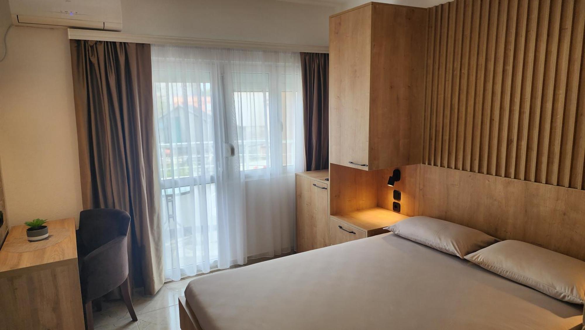 "House Muenster" Bed&Breakfast - Ulcinj Donji Stoj Rum bild