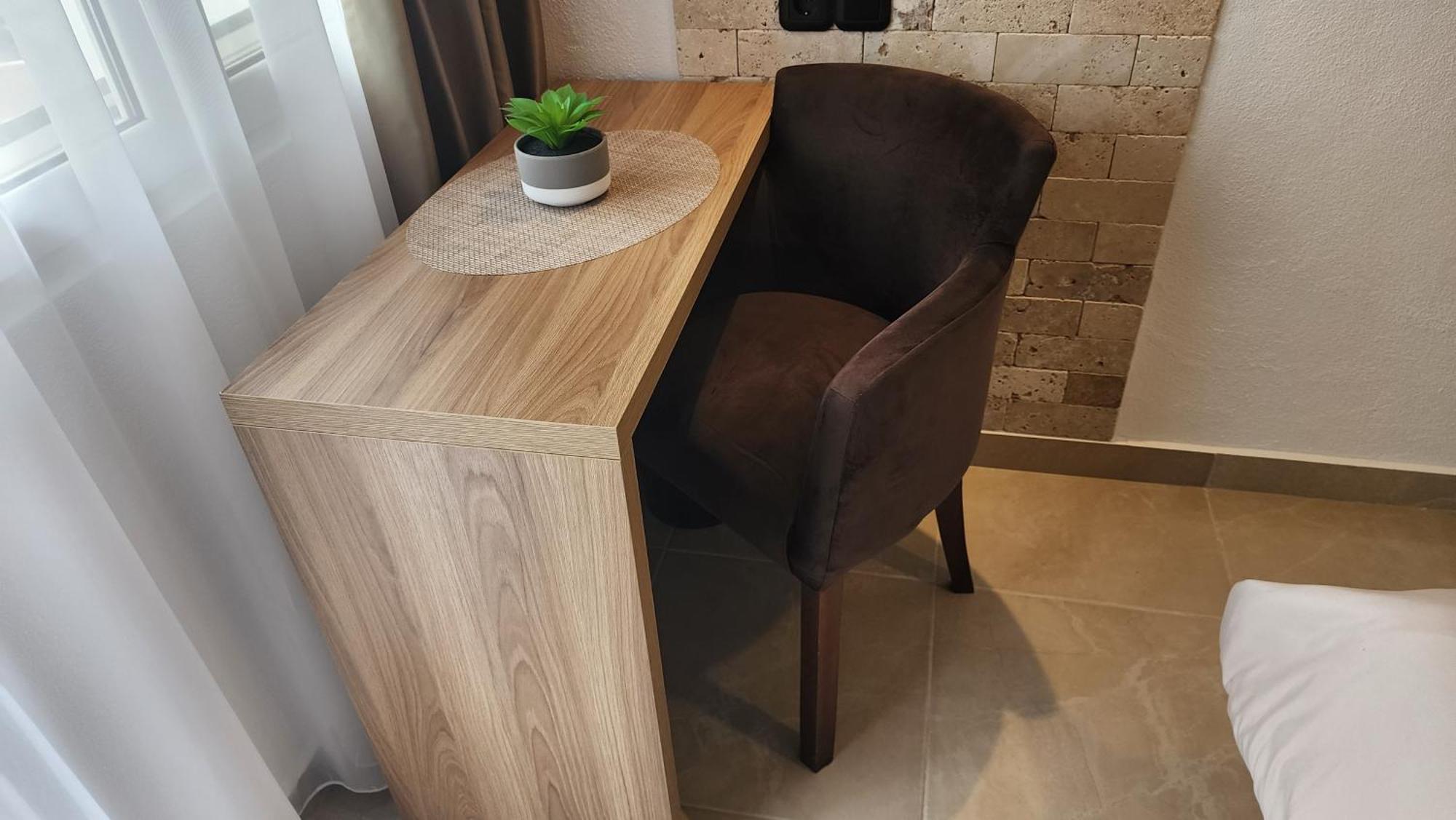 "House Muenster" Bed&Breakfast - Ulcinj Donji Stoj Rum bild